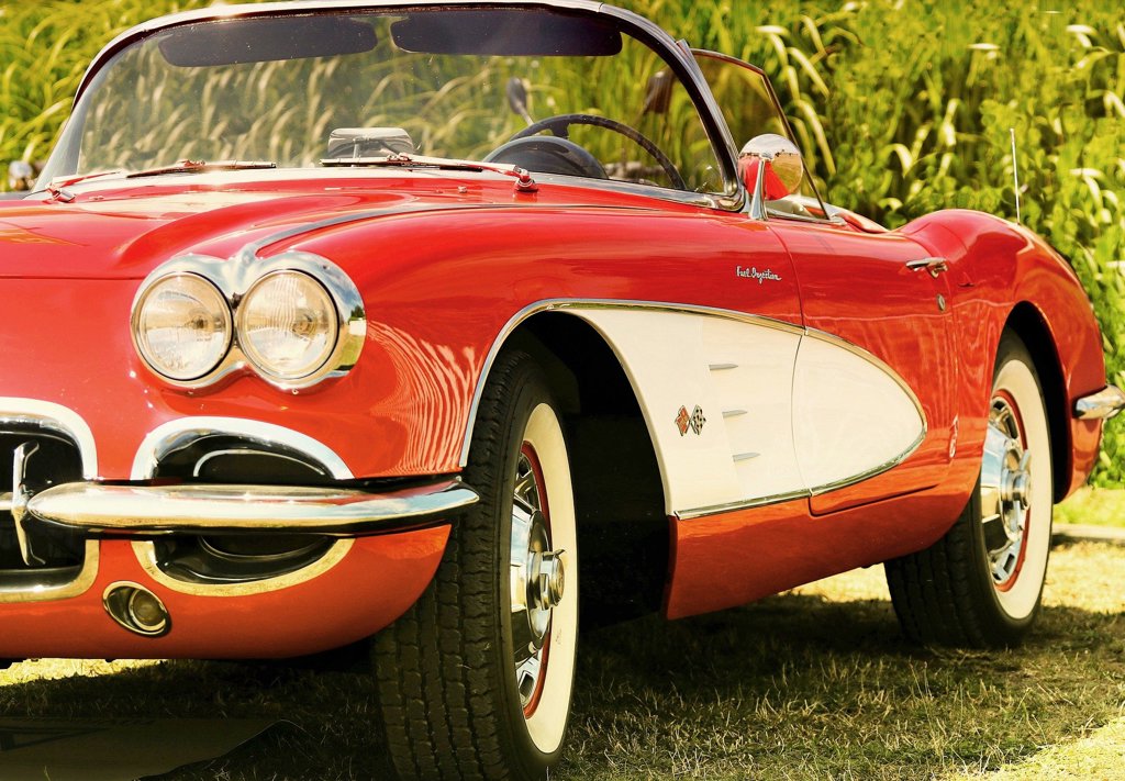 America's Sports Car: Chevrolet Corvette America's Sports Car: Chevrolet Corvette